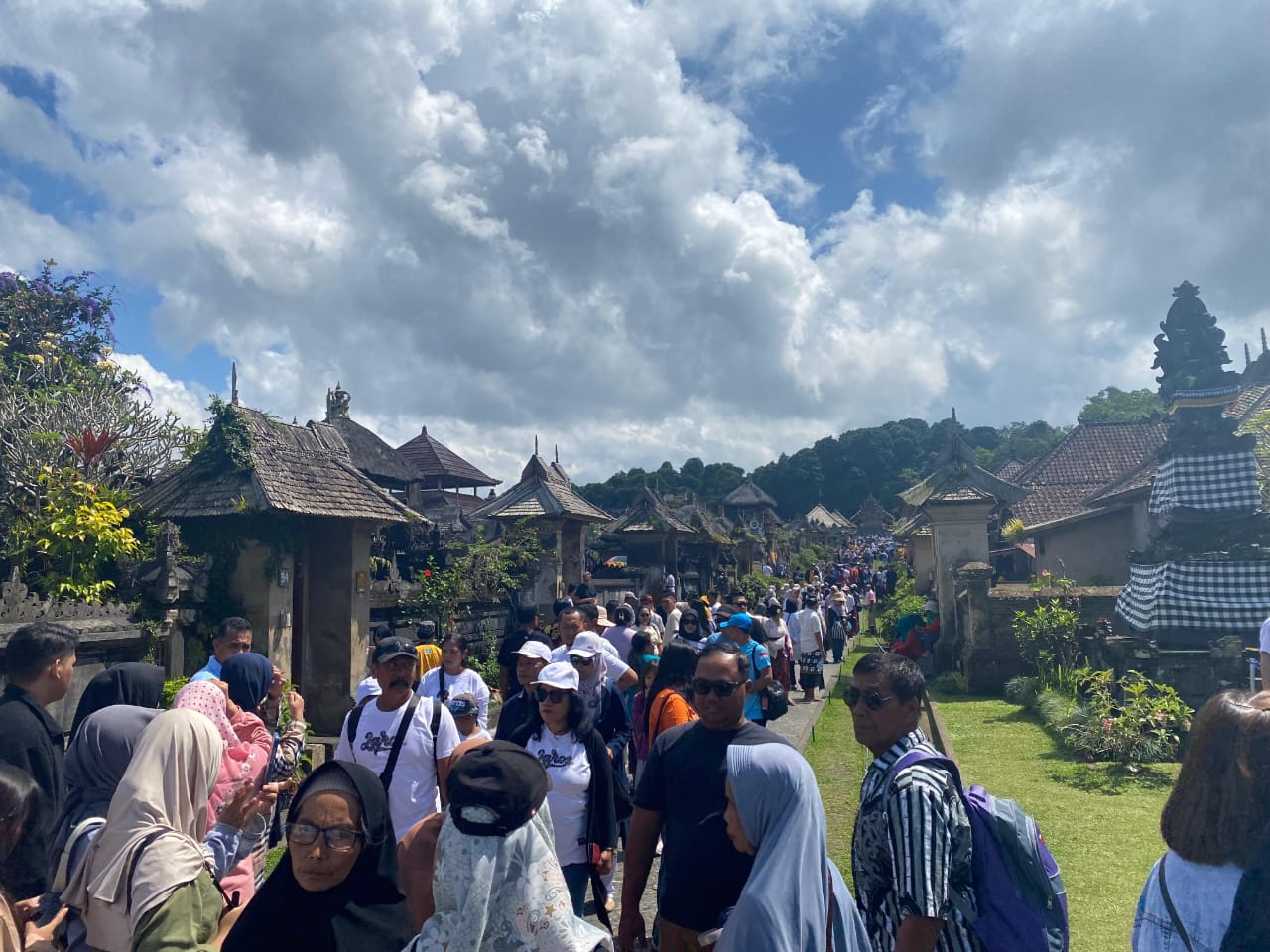 Desa Wisata Penglipuran Catat Peningkatan Jumlah Kunjungan Wisatawan